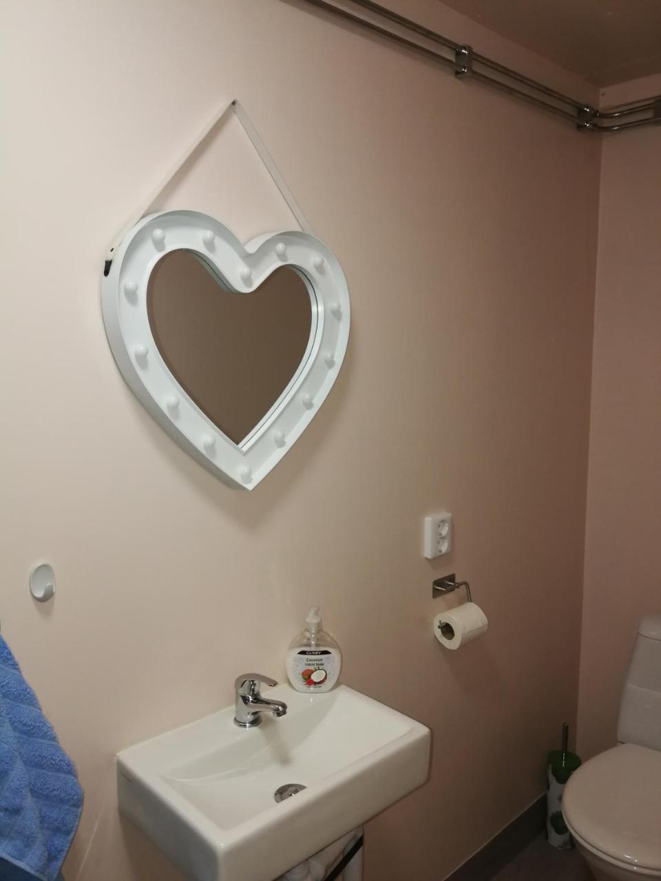 Lin'S B&B Alvsered Ngoại thất bức ảnh