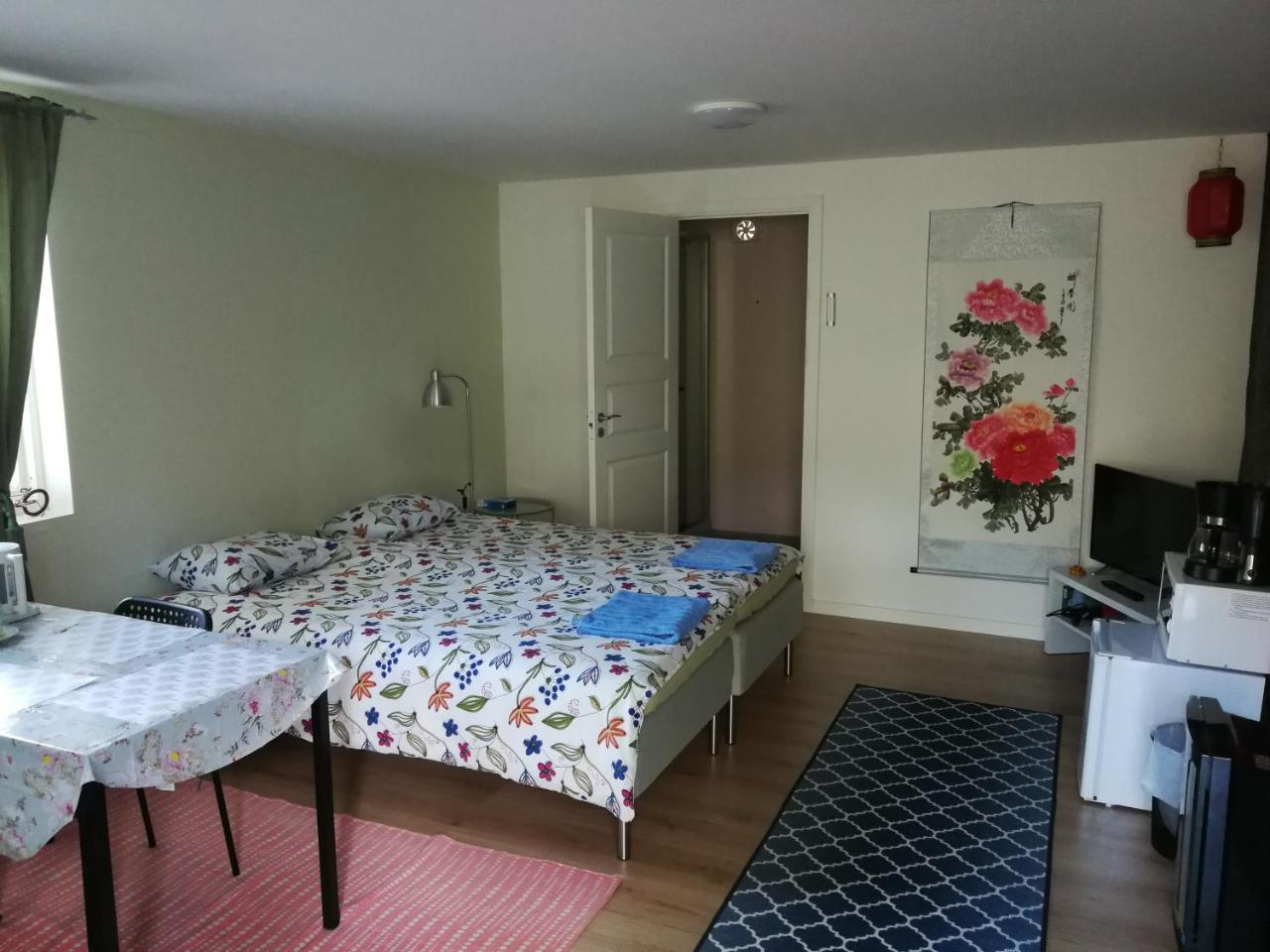 Lin'S B&B Alvsered Ngoại thất bức ảnh